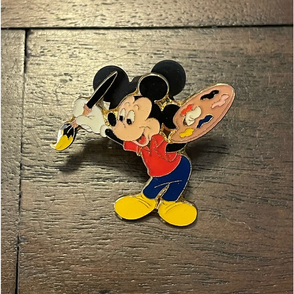 MICKEY MOUSE PIN DISNEY PAINTER ARTIST BRUSH PALATE PAINT RED SHIRT BLUE PANTS - Picture 1 of 4